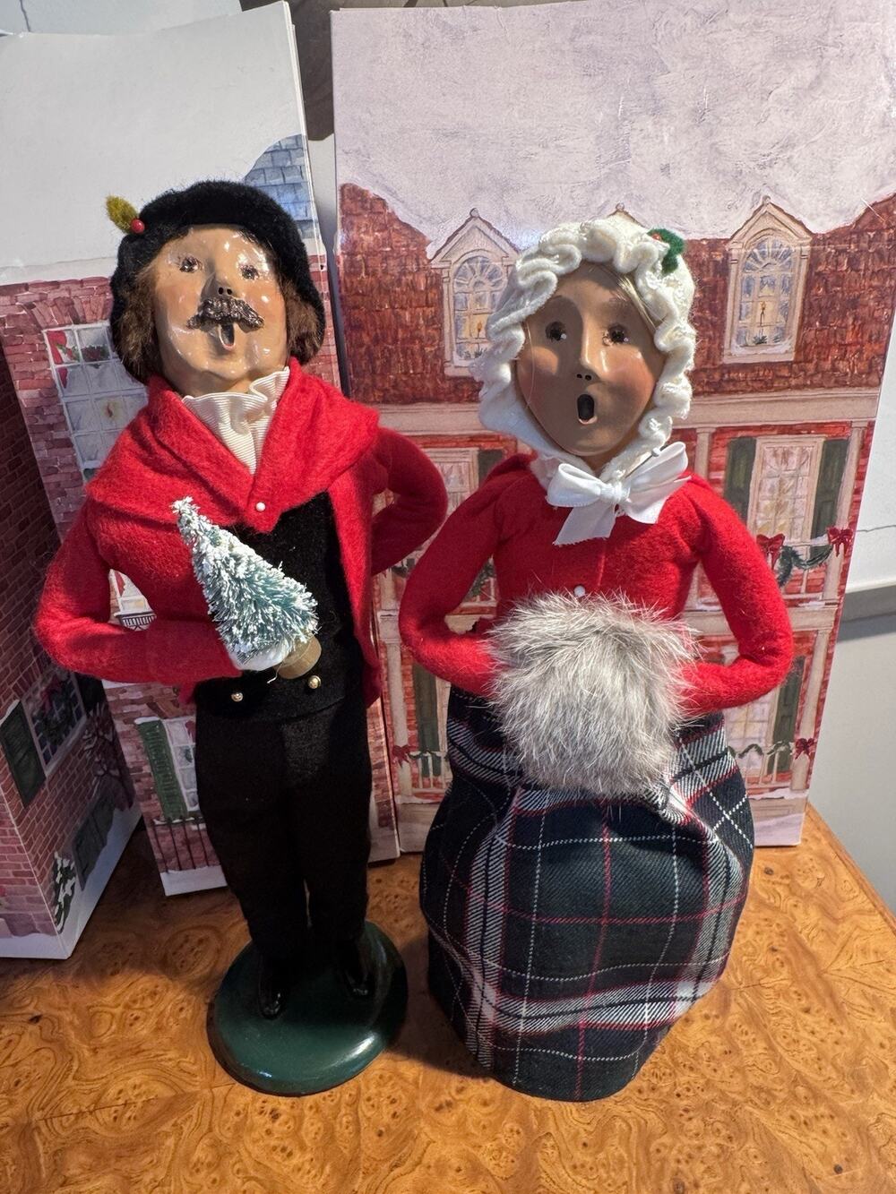Vintage Byers Choice Carolers Pair, Signed & Numbered 1995 1999 Christmas~Pair19